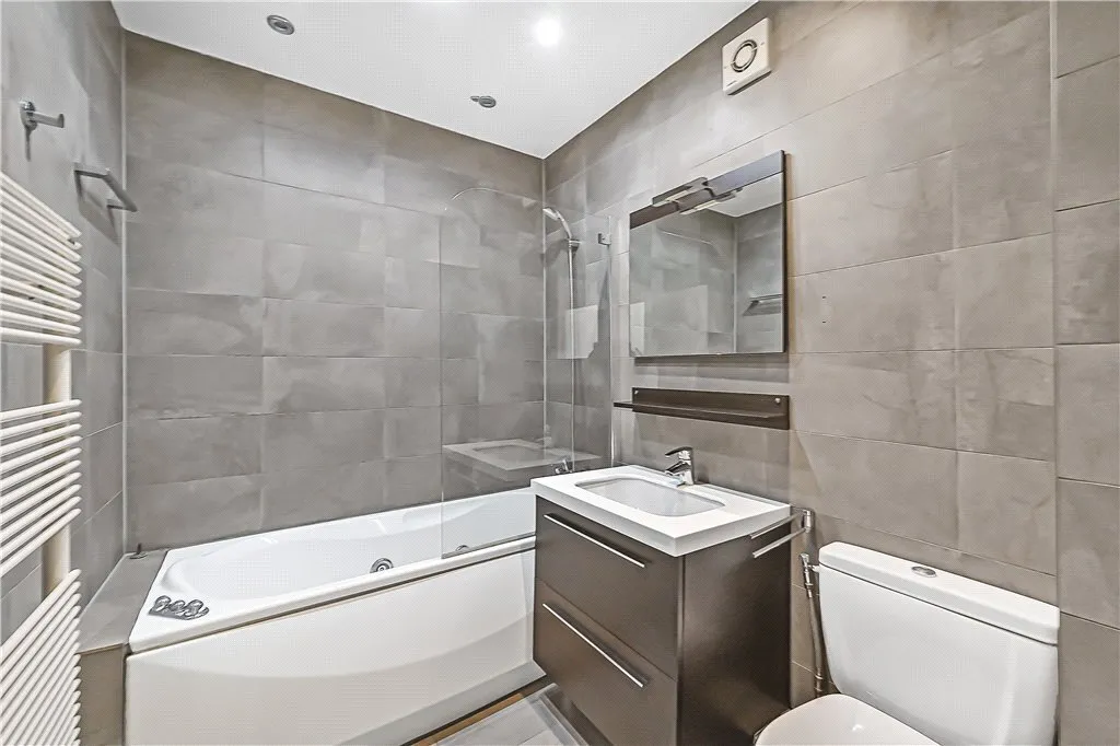 Portman Square, Marylebone, W1H, photo 5