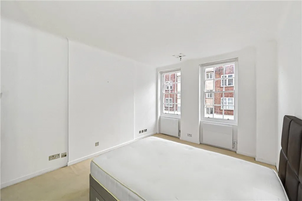 Portman Square, Marylebone, W1H, photo 3