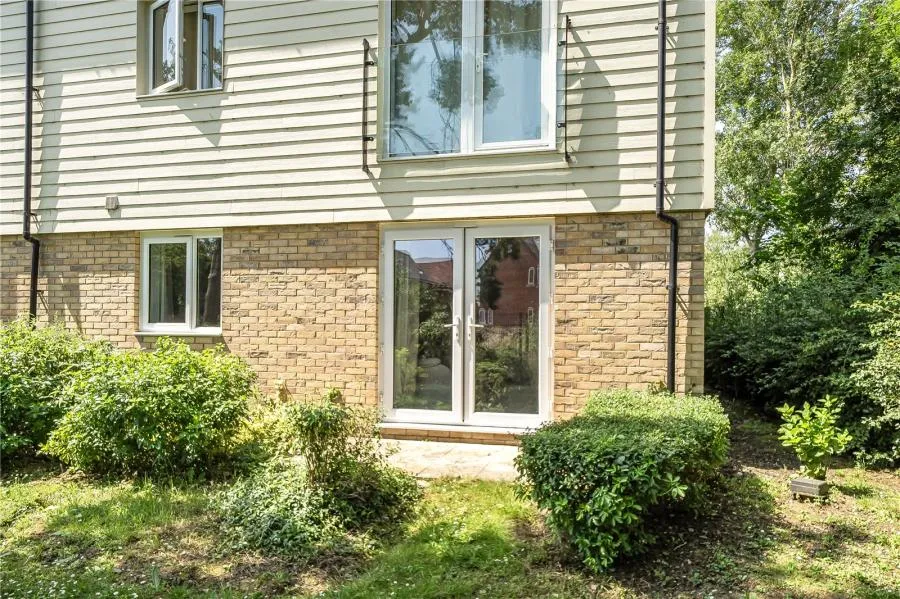 Cameo Court, Aylesbury, HP18, photo 16
