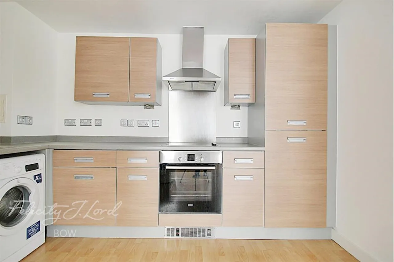 Tredegar Road, photo 6