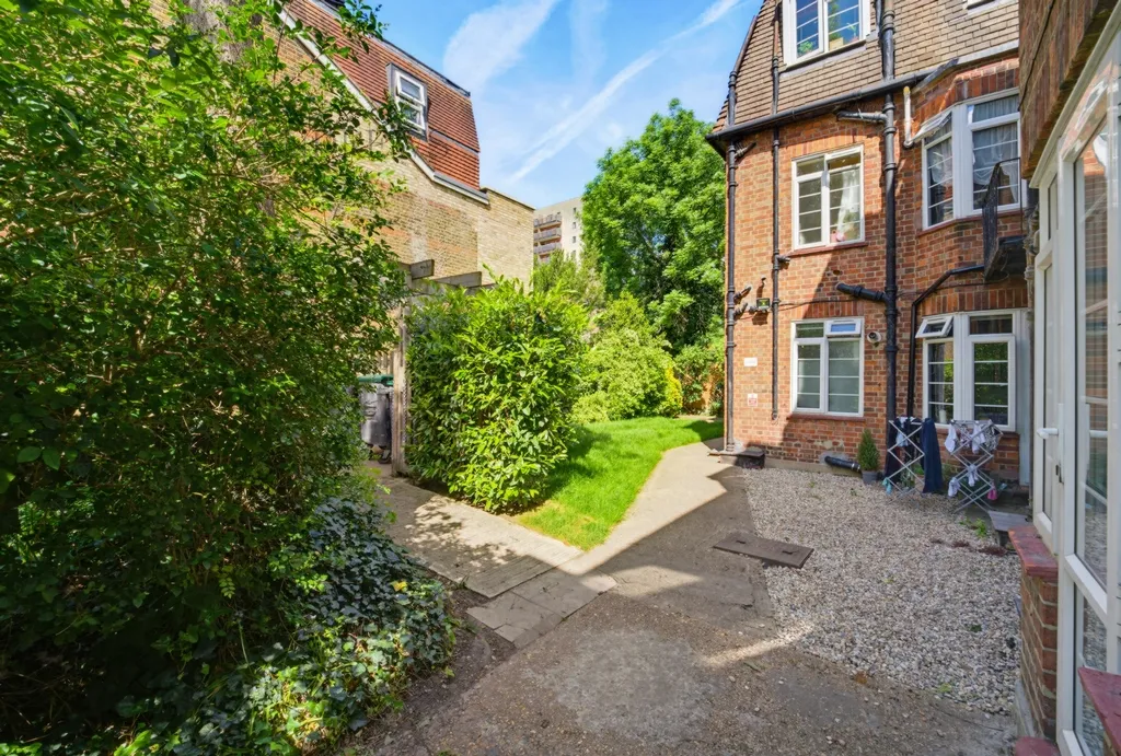 Hastings Road, Ealing, photo 6
