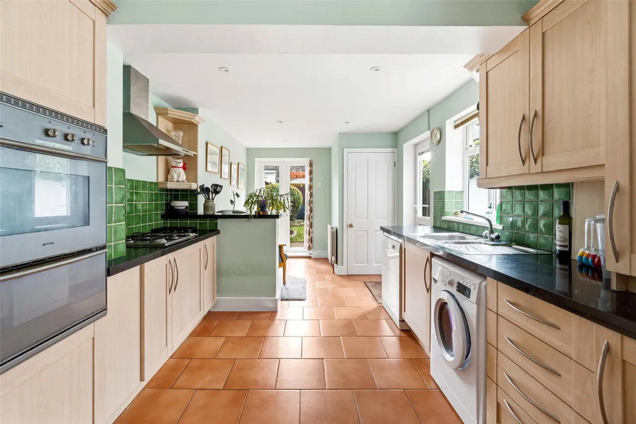 Gould Road, Twickenham, TW2 6RN, photo 3