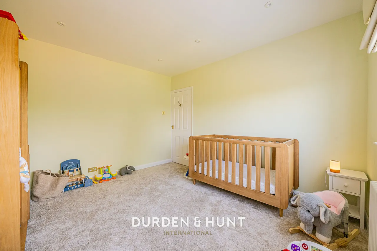 Hycliffe Gardens, Chigwell, IG7, photo 14