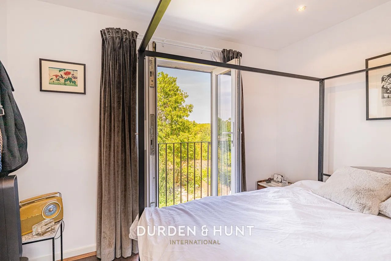 Hycliffe Gardens, Chigwell, IG7, photo 24