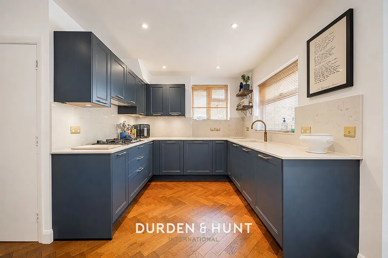 Hycliffe Gardens, Chigwell, IG7, photo 5