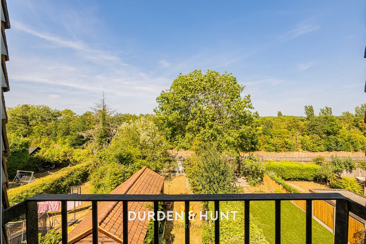 Hycliffe Gardens, Chigwell, IG7, photo 25