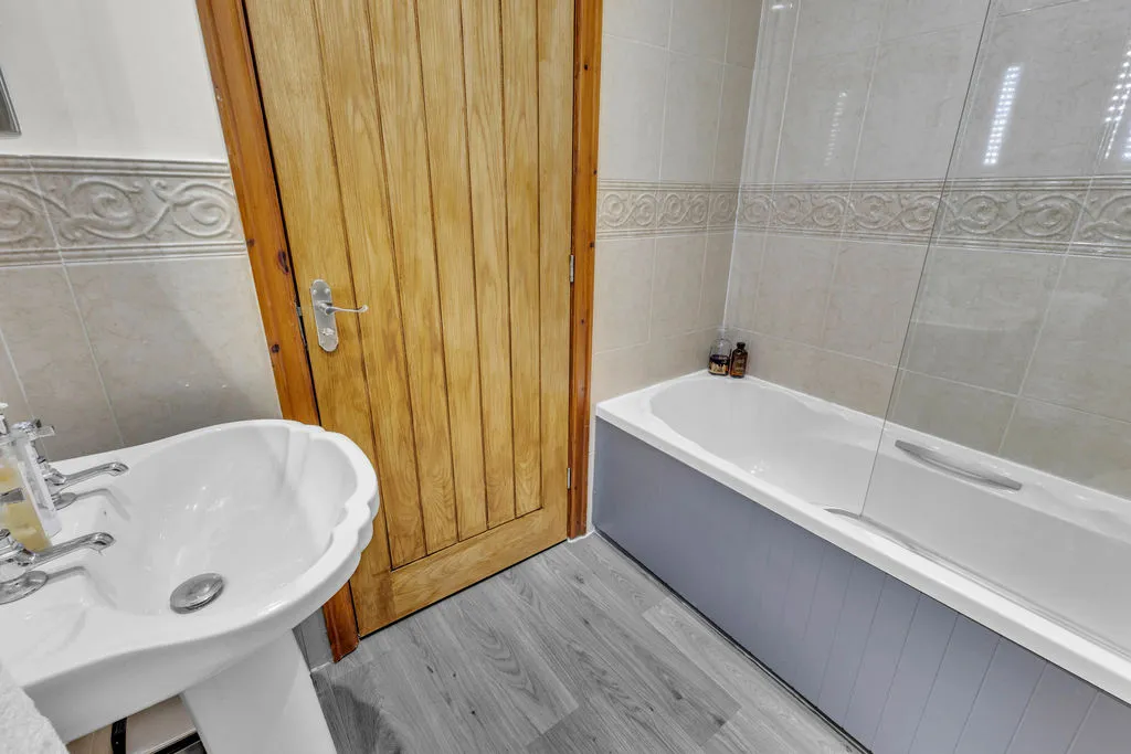 Fletton Mews, Rochdale OL12 6BY, photo 17