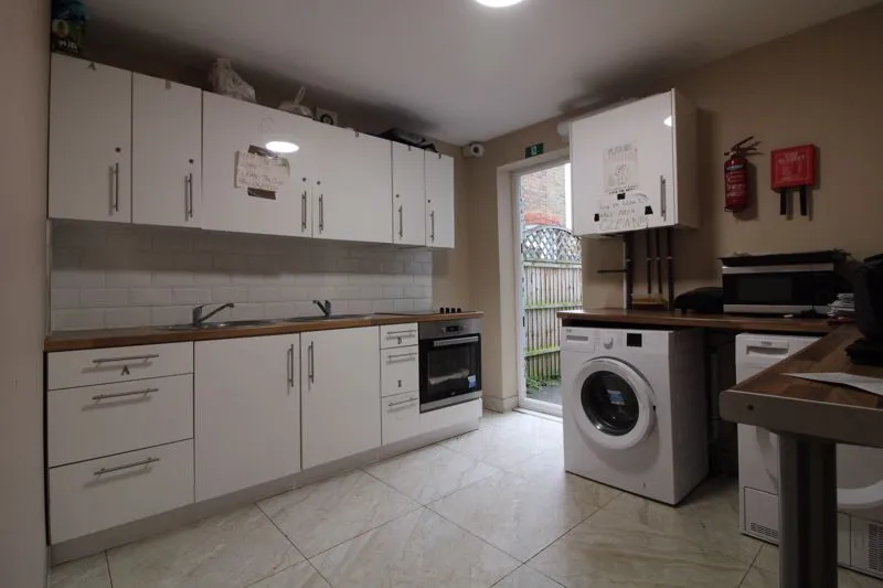 Hitchin Road, Luton, LU2, photo 2