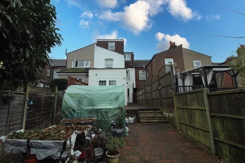 Hitchin Road, Luton, LU2, photo 9