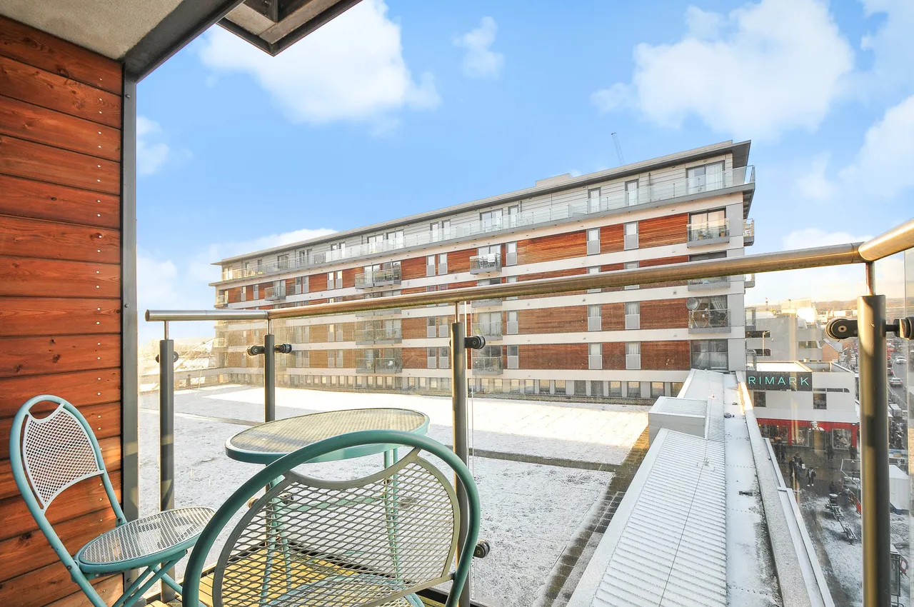 Mercer Walk, Fees Apply, UB8, photo 8