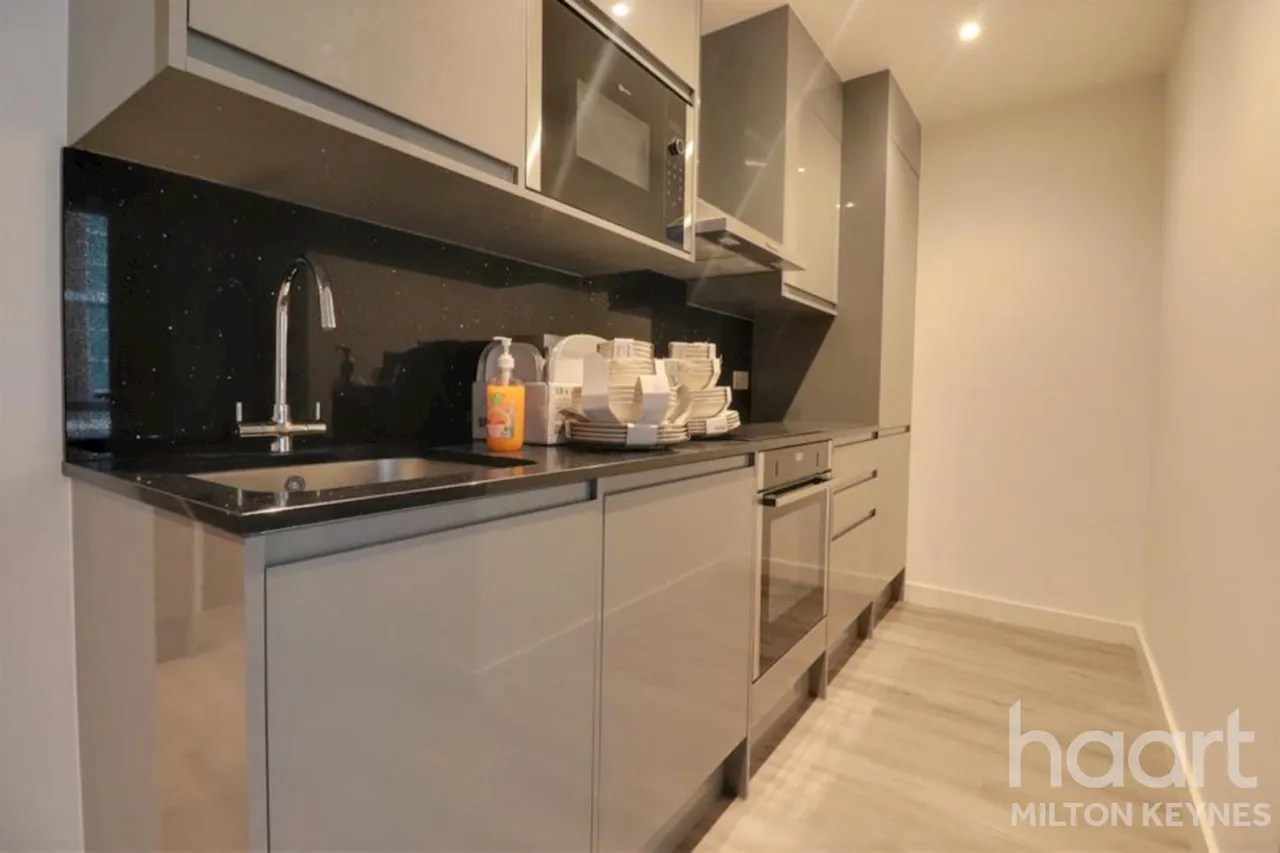1 bed flat to rent, Silbury Boulevard, Central Milton Keynes, MK9