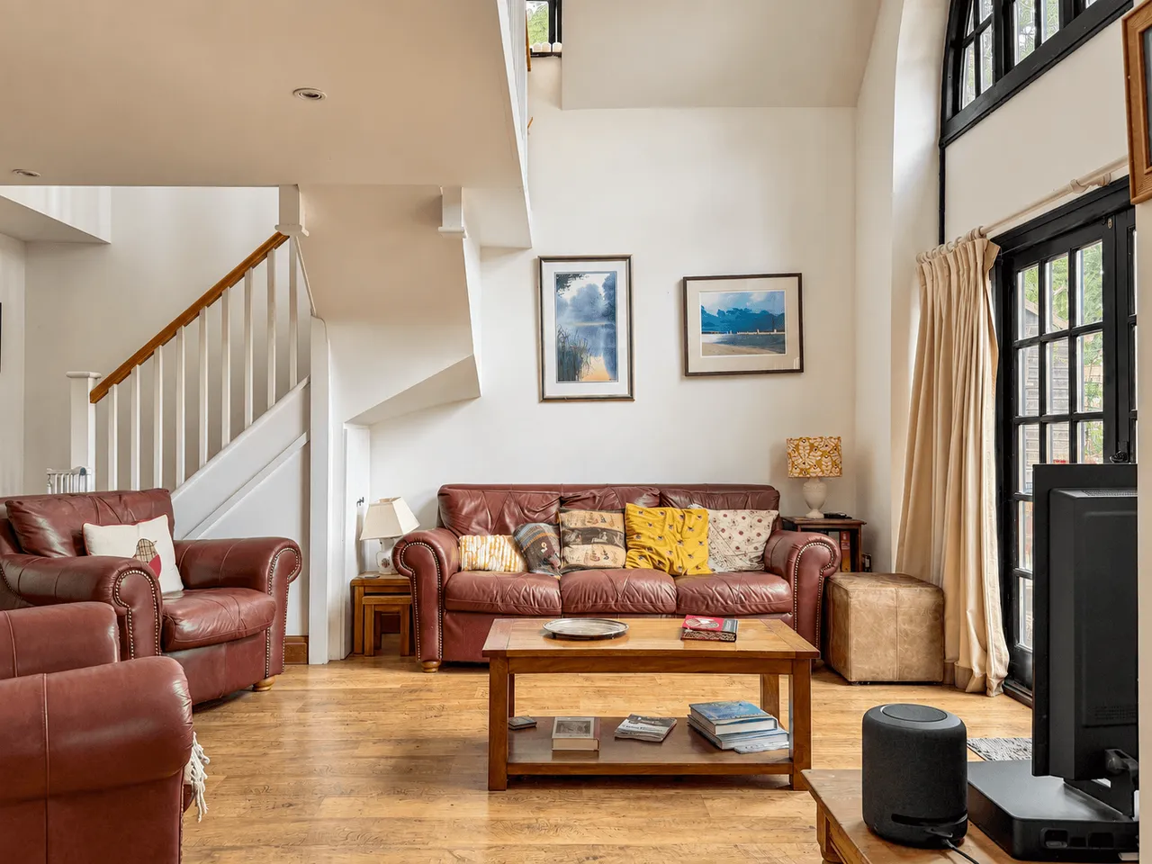 3 bed property for sale — The Courtyard, Liscombe Park, Soulbury, LU7