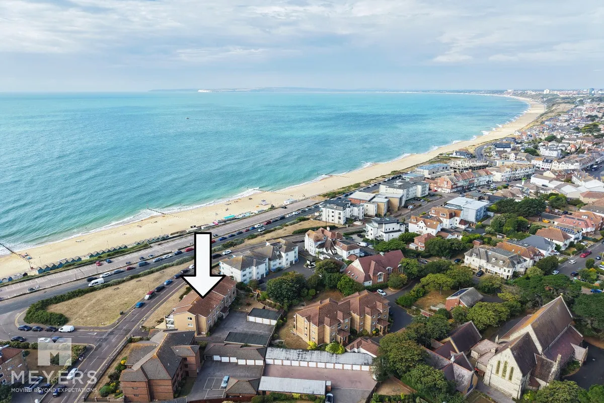 2 bed flat for sale, St. Catherines Road, Bournemouth, BH6