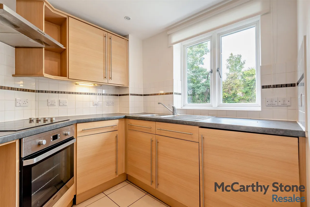 Station Road, Petworth, GU28, photo 4