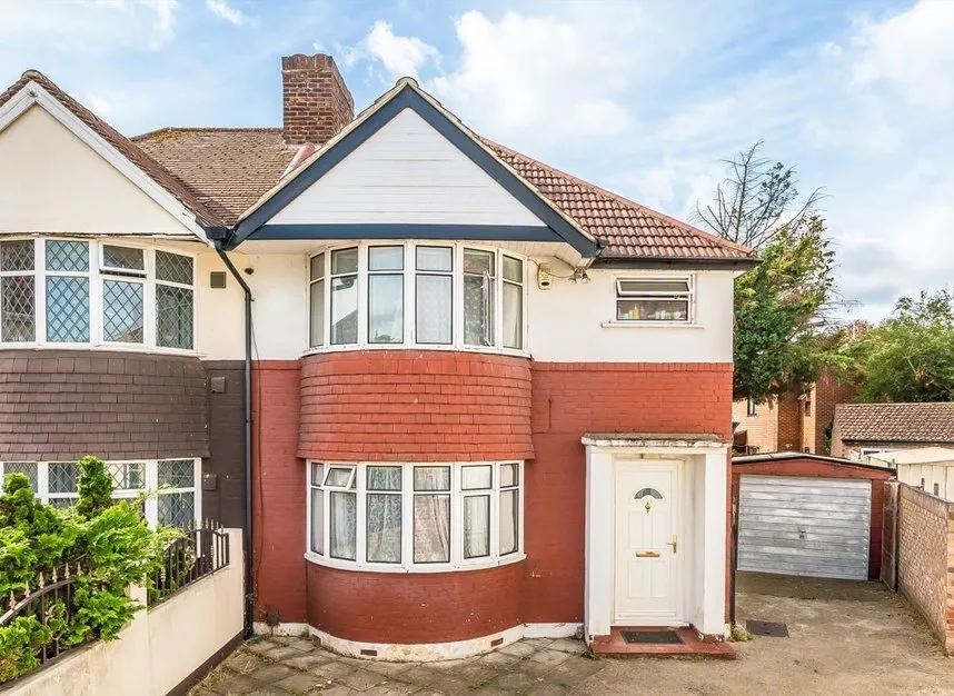 4 bed house to rent — Munster Avenue, Isleworth, TW4