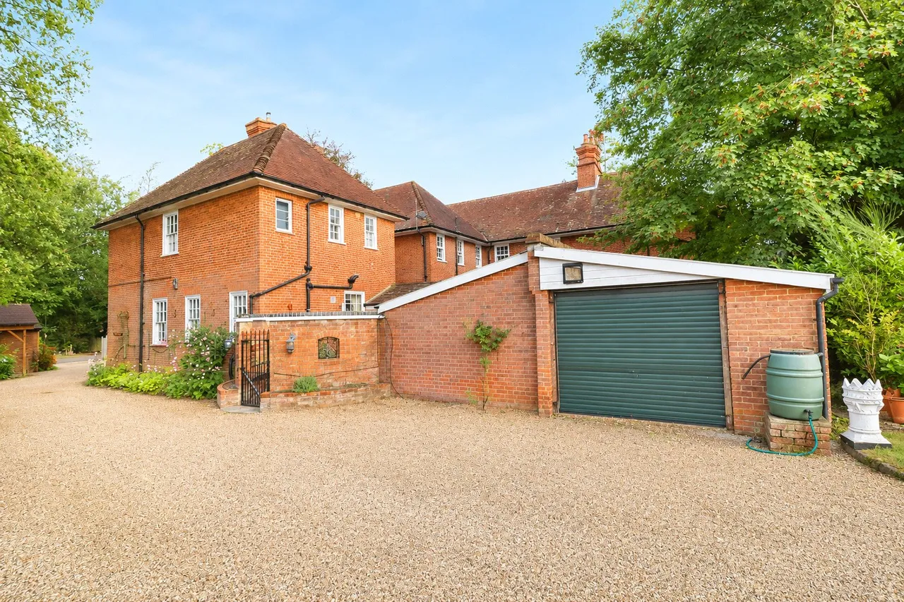 2 bed flat for sale — Stockton Avenue, Fleet, Hampshire, GU51 4NP
