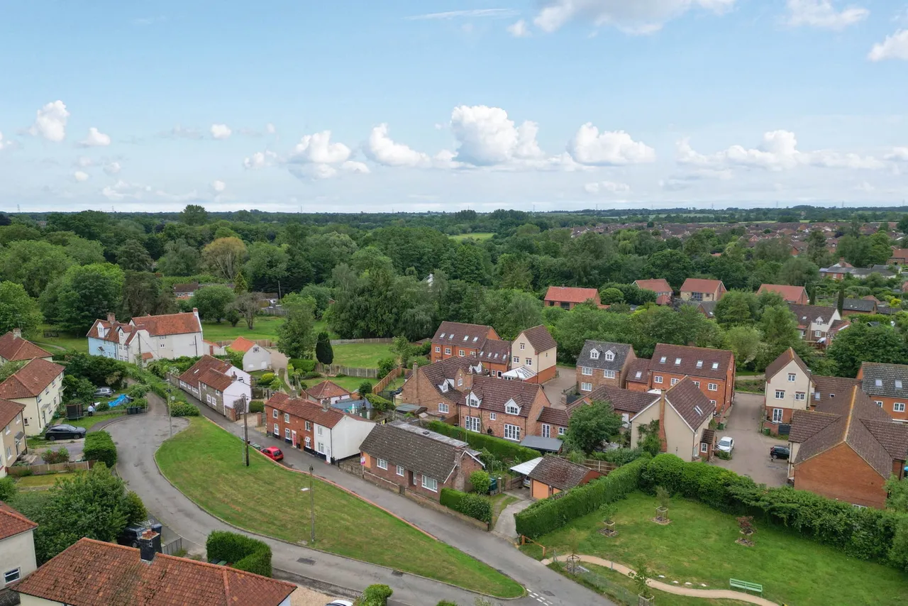 Old Becclesgate, Dereham, NR19, photo 27