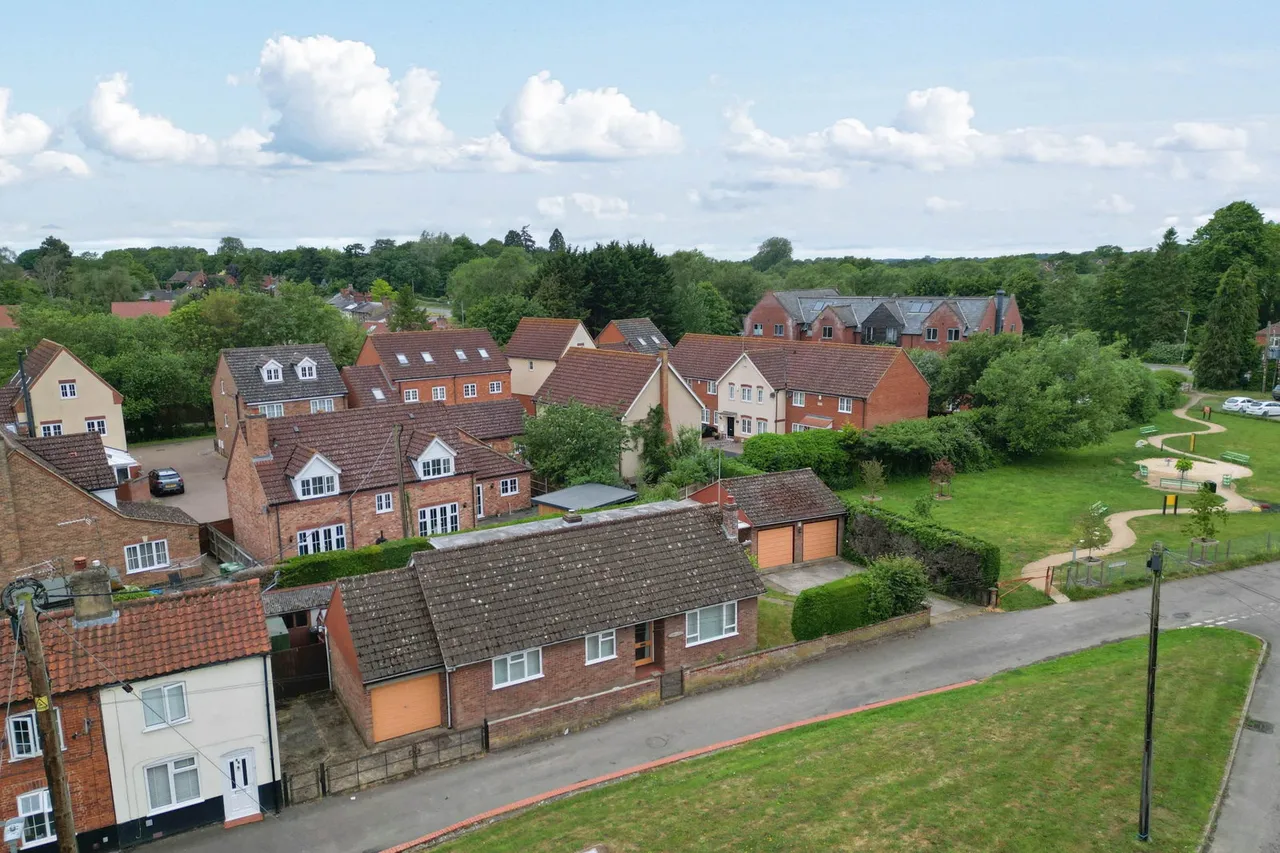 Old Becclesgate, Dereham, NR19, photo 28