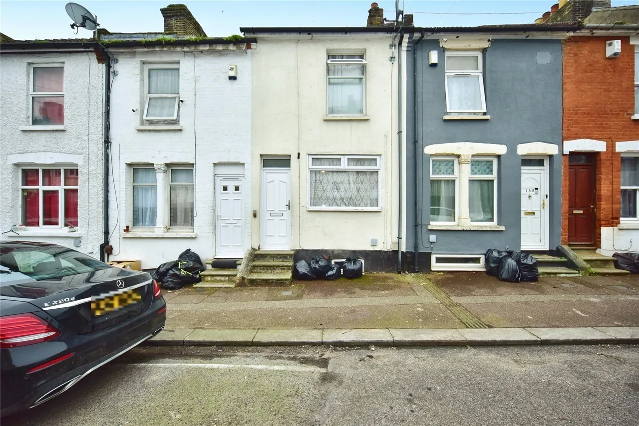 3 bed house for sale, Upper Luton Road, Chatham, ME5