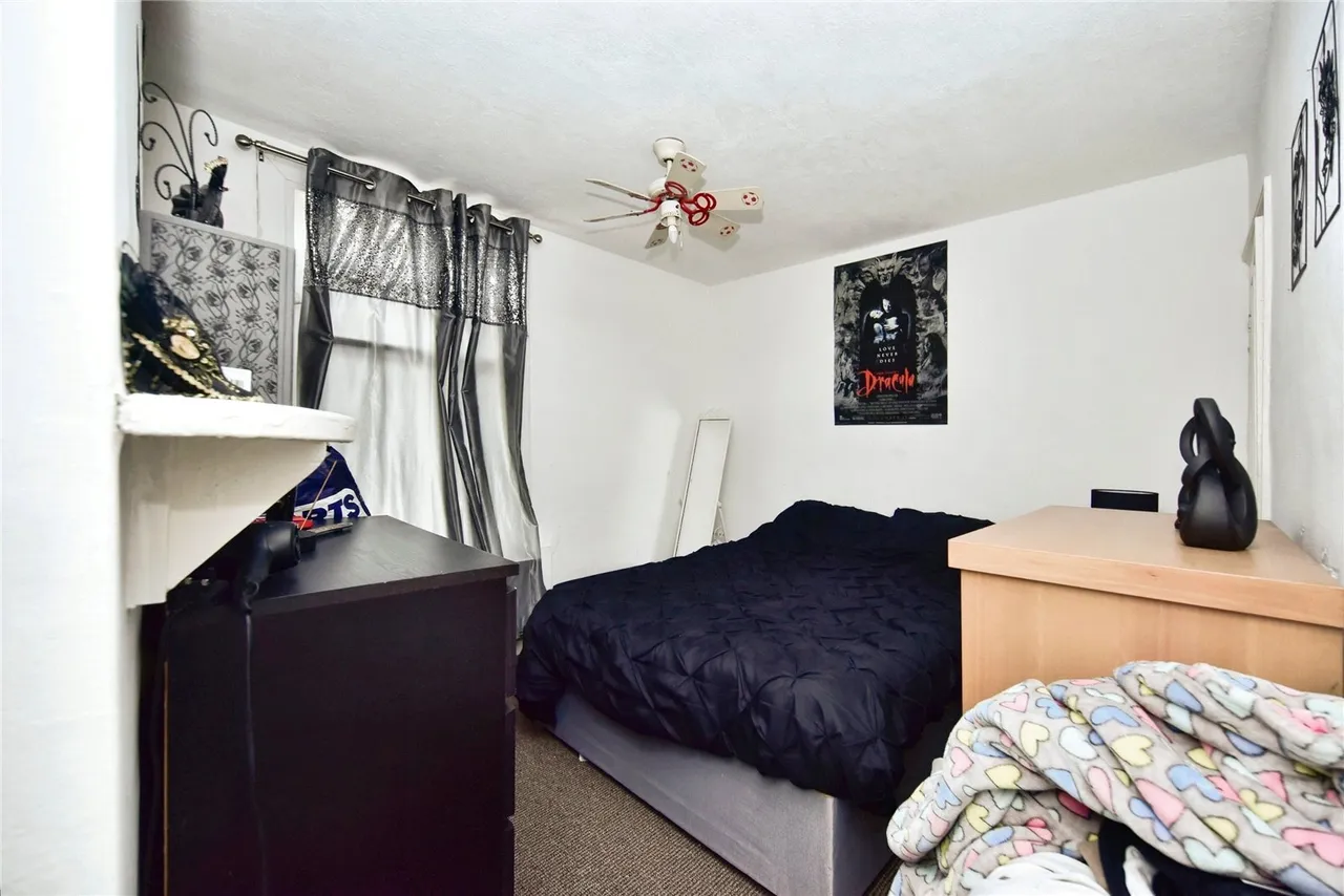 Upper Luton Road, Chatham, ME5, photo 7