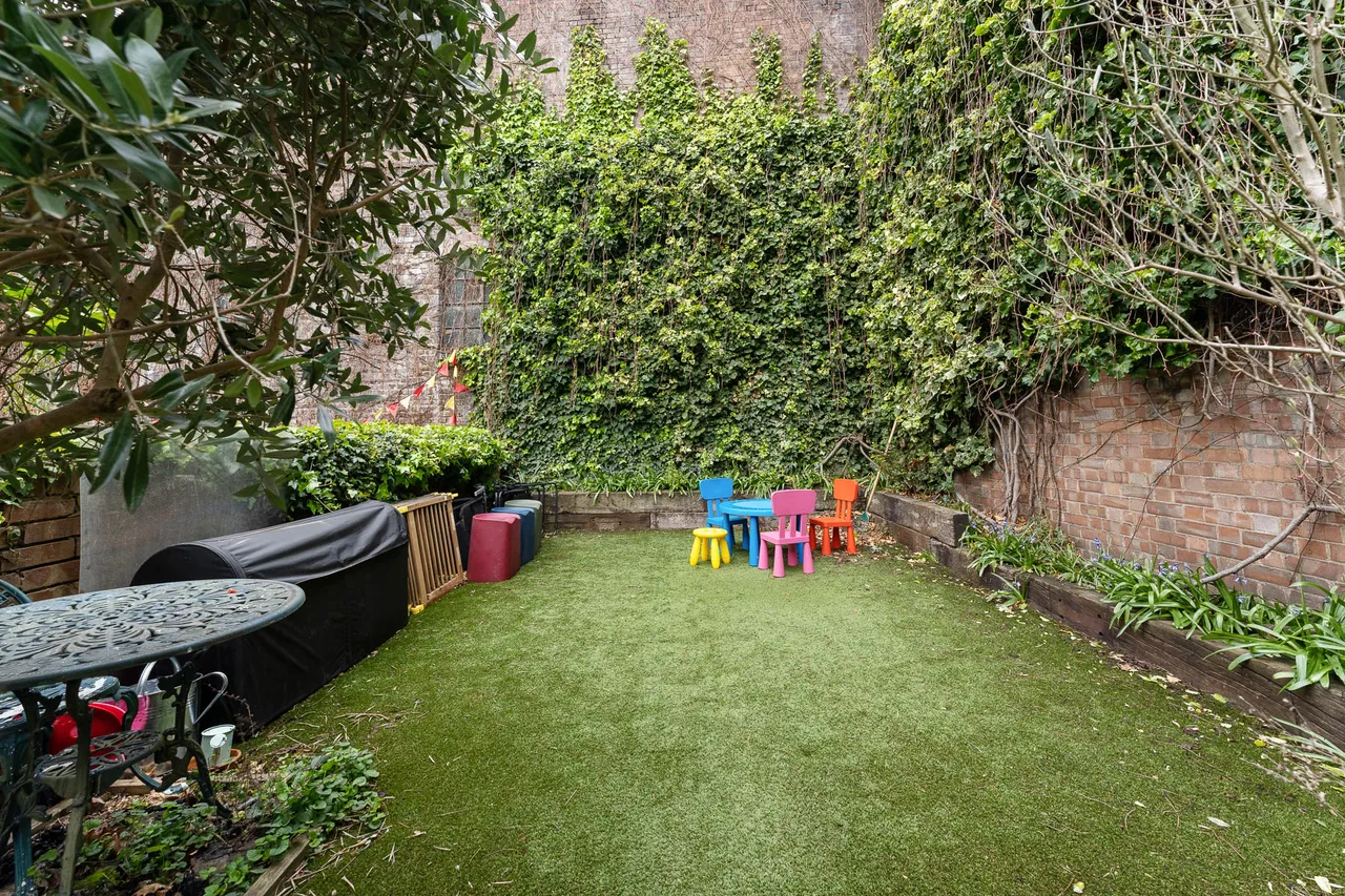 Kingsland Road, London, E8, photo 10