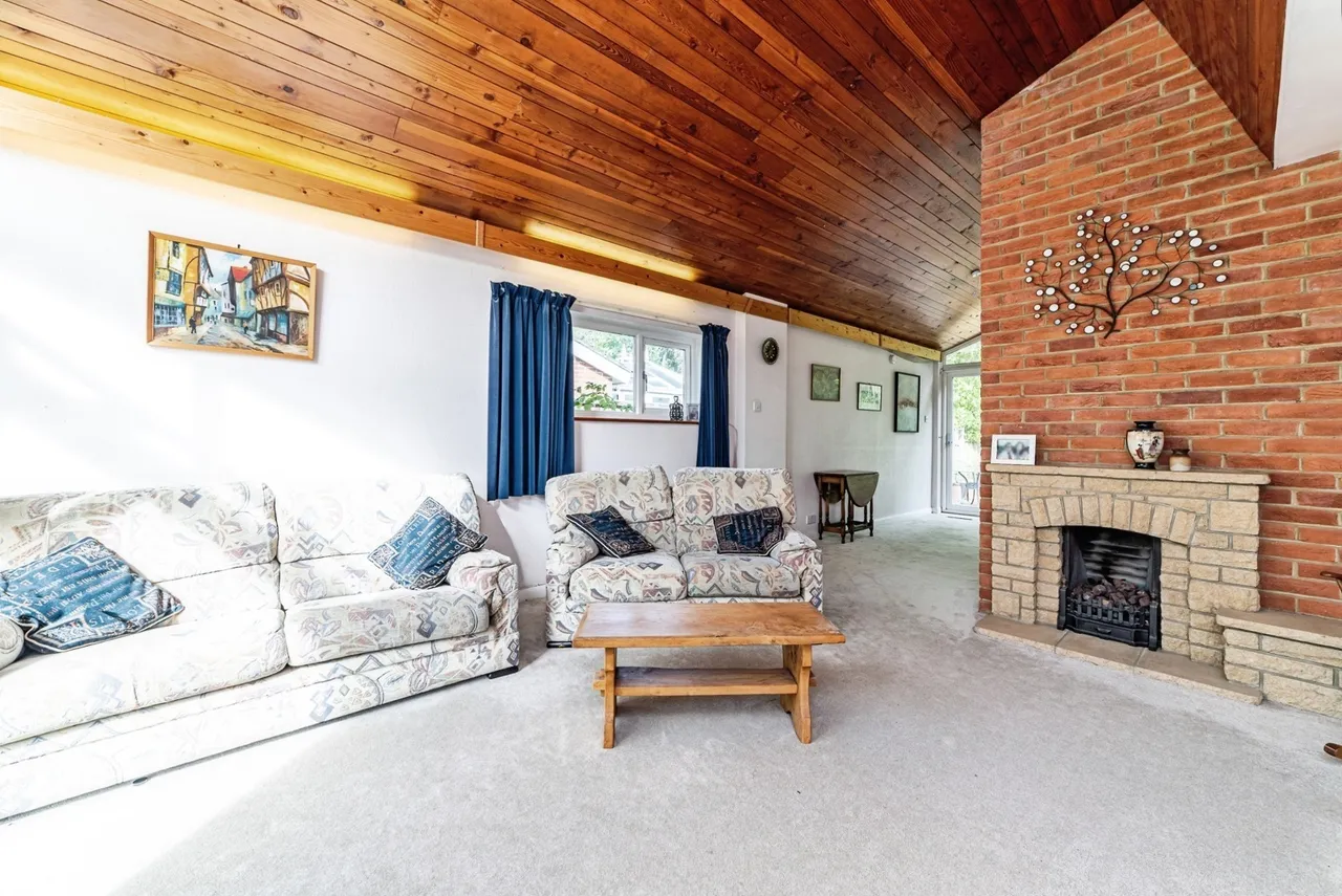 Conifer Close, Baughurst, RG26, photo 5