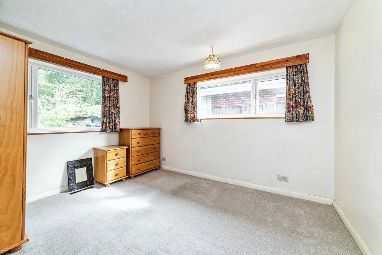 Conifer Close, Baughurst, RG26, photo 13