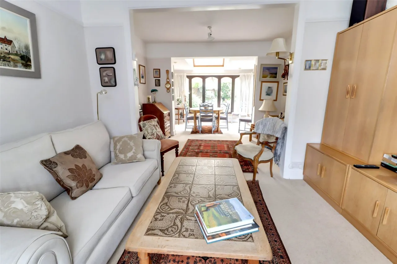 Church Road, Earley, RG6, photo 3