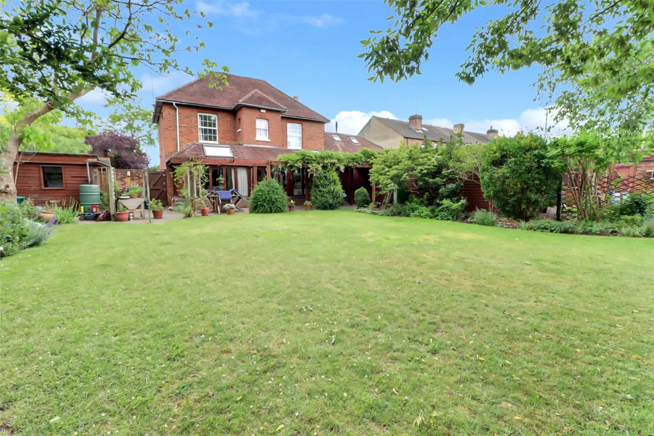 Church Road, Earley, RG6, photo 16