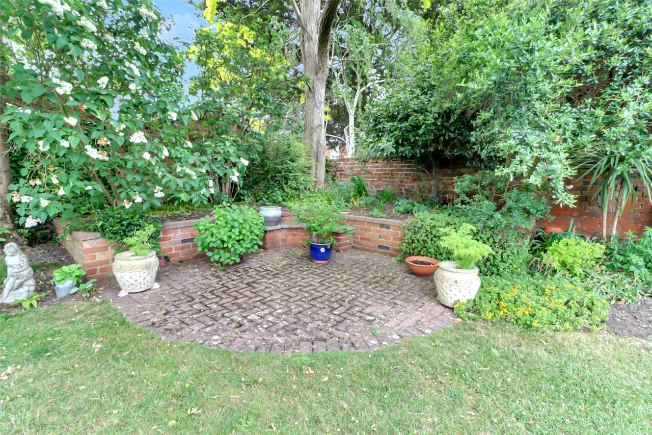 Church Road, Earley, RG6, photo 15