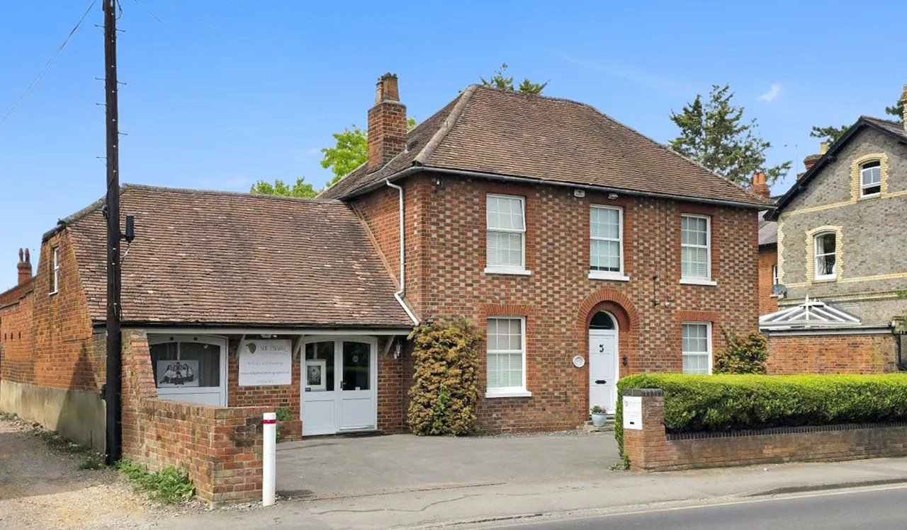 Church Road, Earley, RG6, photo 21