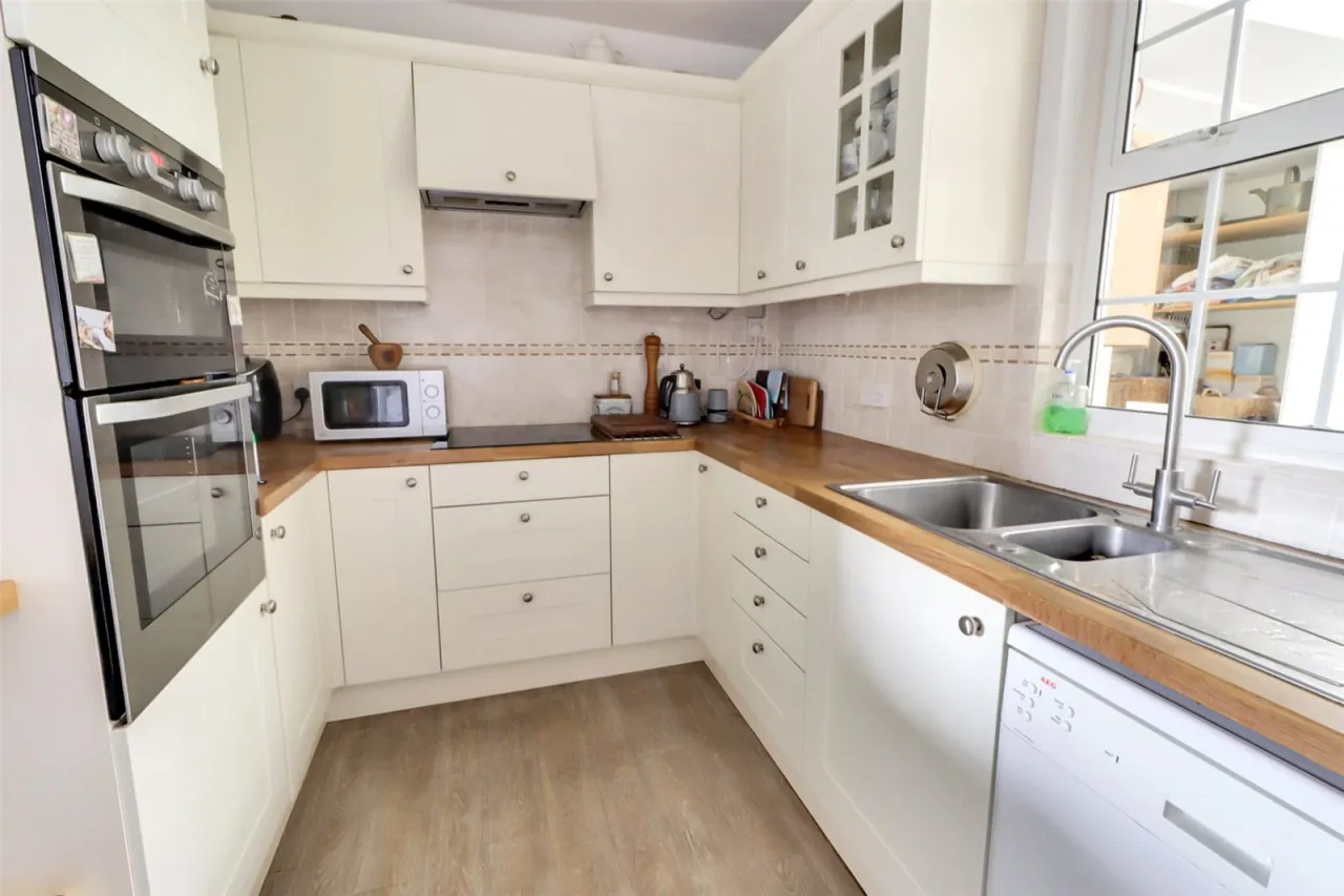 Church Road, Earley, RG6, photo 5
