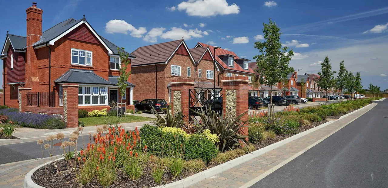 Bed Detached, Garage & Parking, photo 2