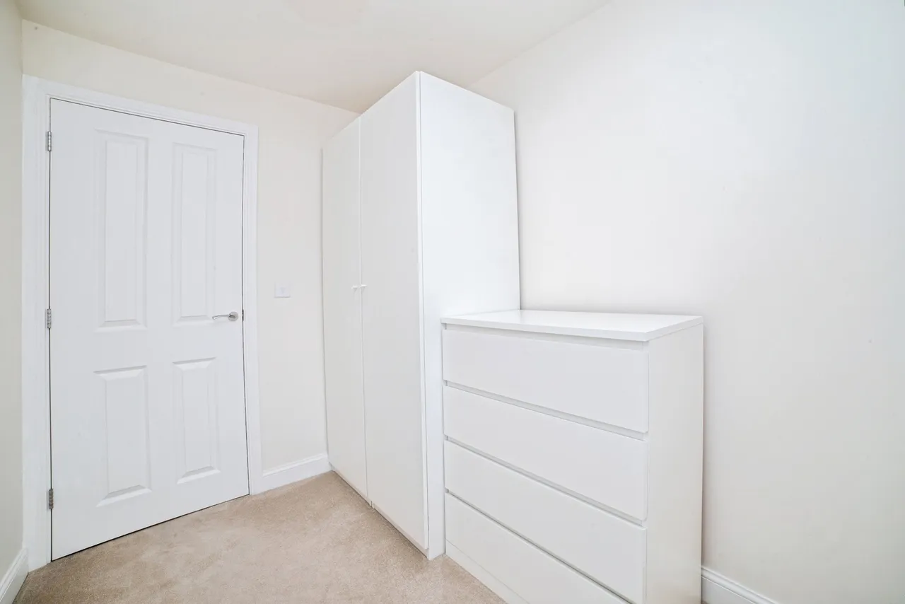 Sky Walk, Mansfield, Nottinghamshire, NG18, photo 20