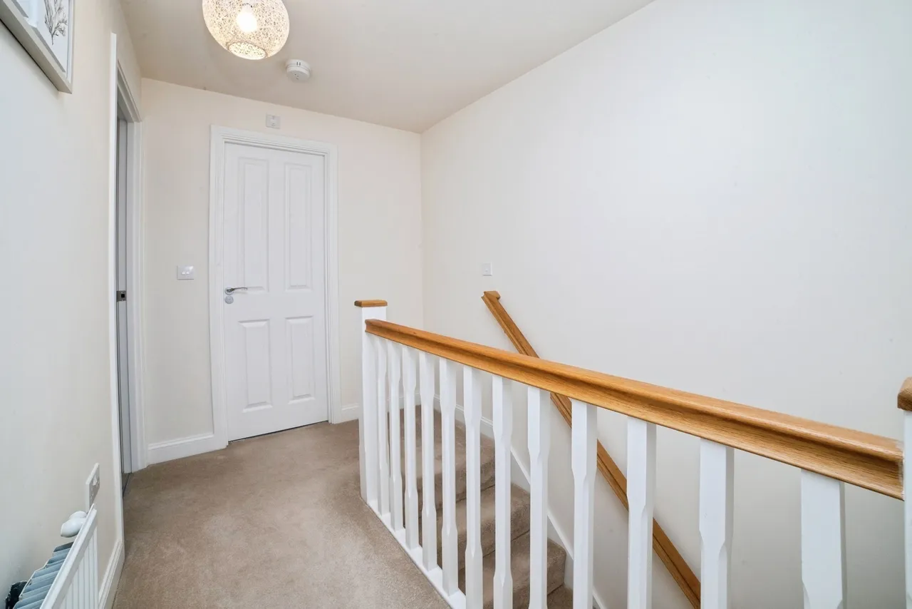 Sky Walk, Mansfield, Nottinghamshire, NG18, photo 13