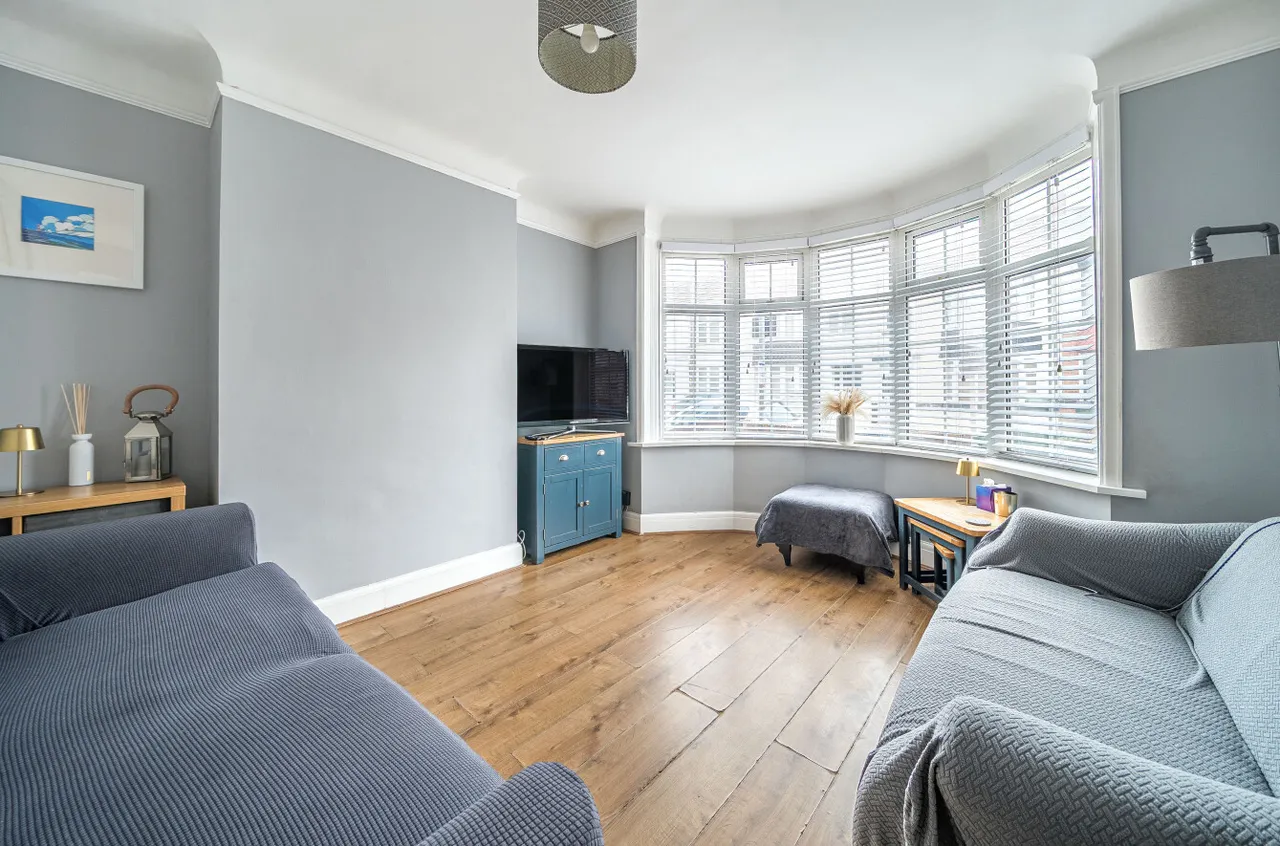 Lovett Road, Portsmouth, PO3, photo 2