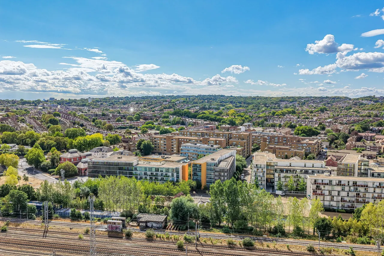 Blake Apartments, New River Village, N8, photo 15