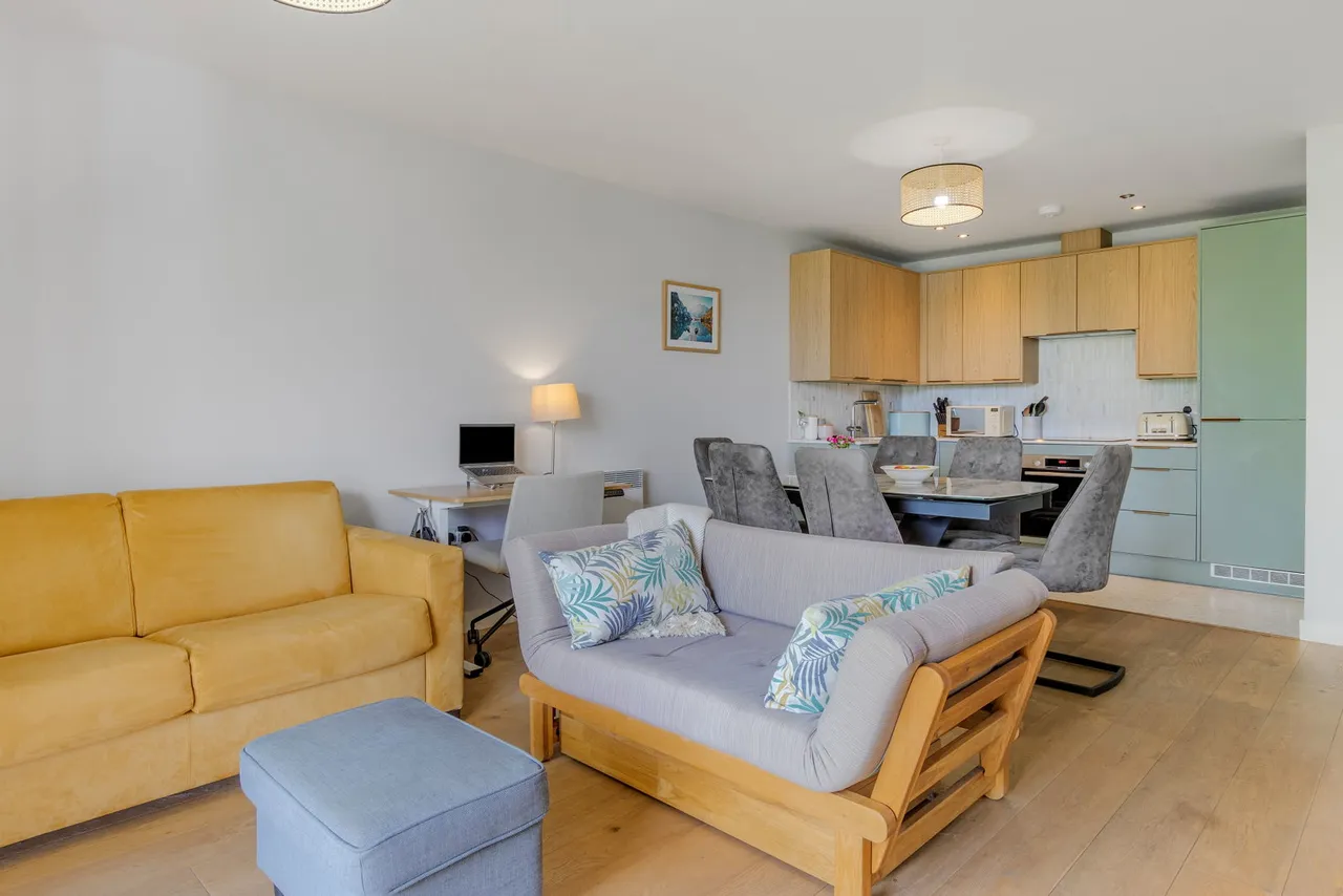Blake Apartments, New River Village, N8, photo 10