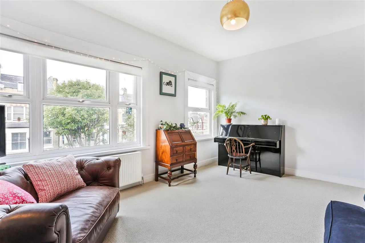 Marlborough Road, London, photo 6