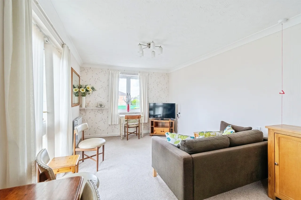 Lowbourne, Melksham, photo 4
