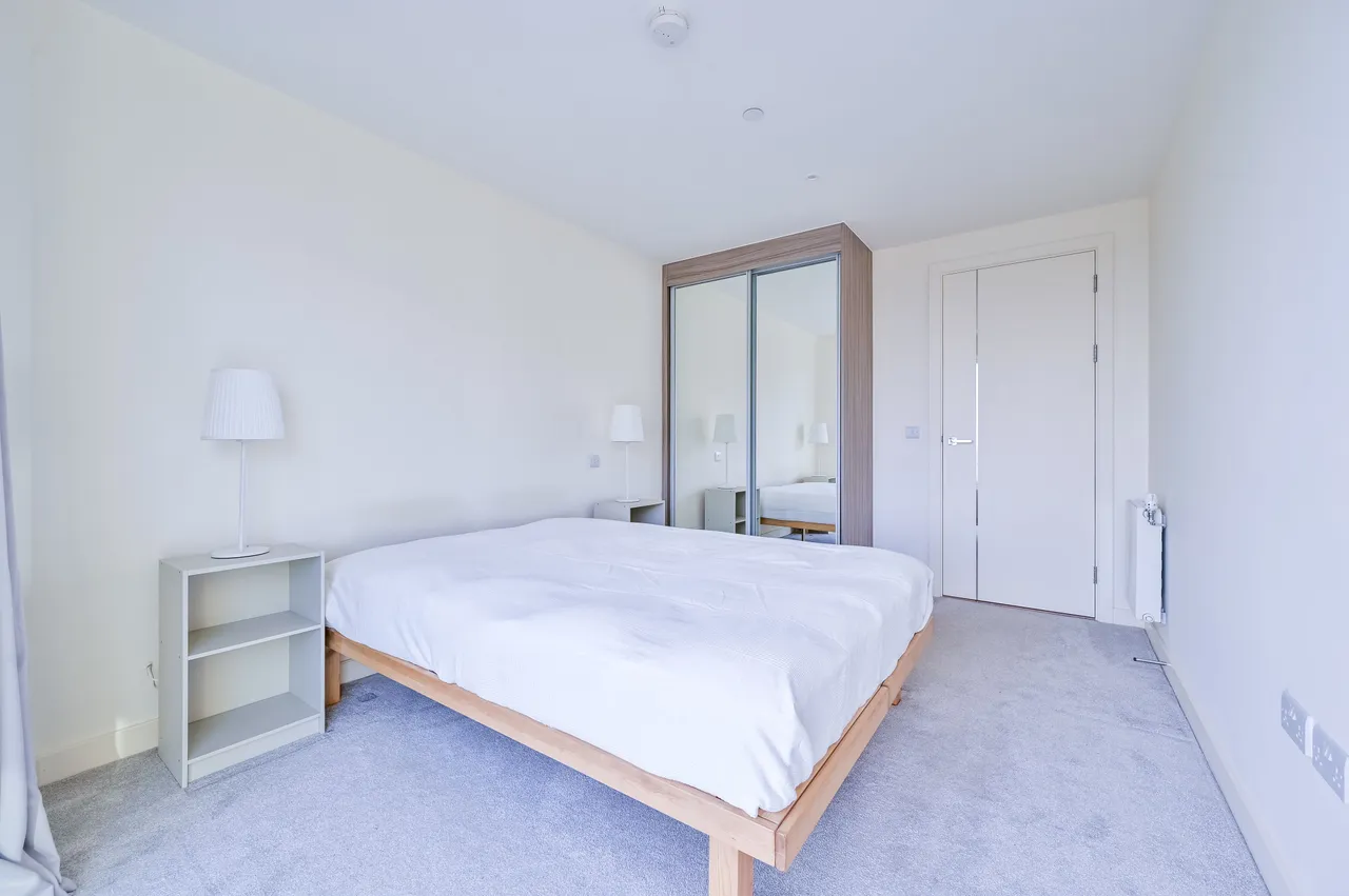 Flat 1706, Judde House, Duke of Wellington Avenue, London, photo 10