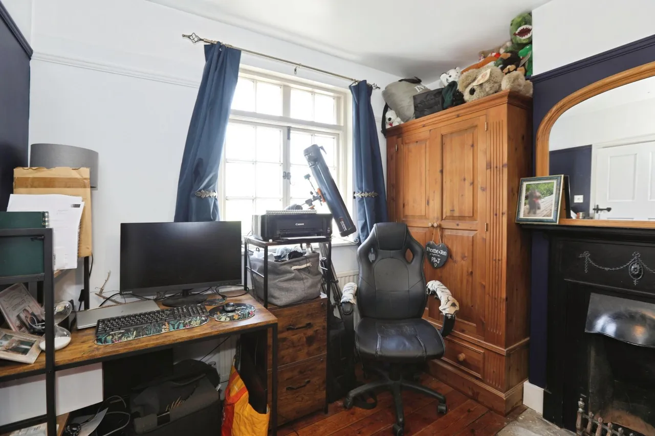 Honeycrock Lane, Redhill, RH1, photo 14