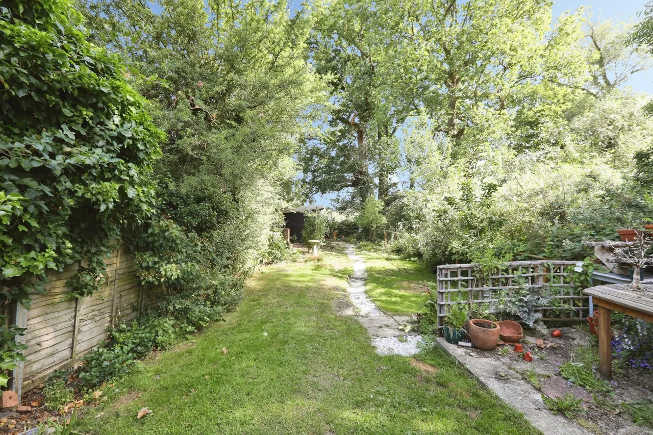 Honeycrock Lane, Redhill, RH1, photo 17