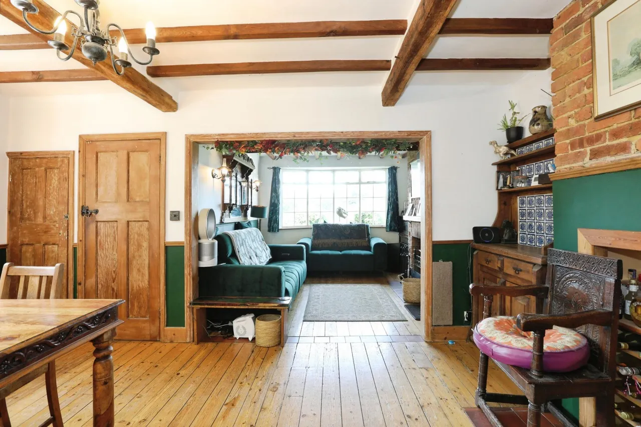 Honeycrock Lane, Redhill, RH1, photo 3