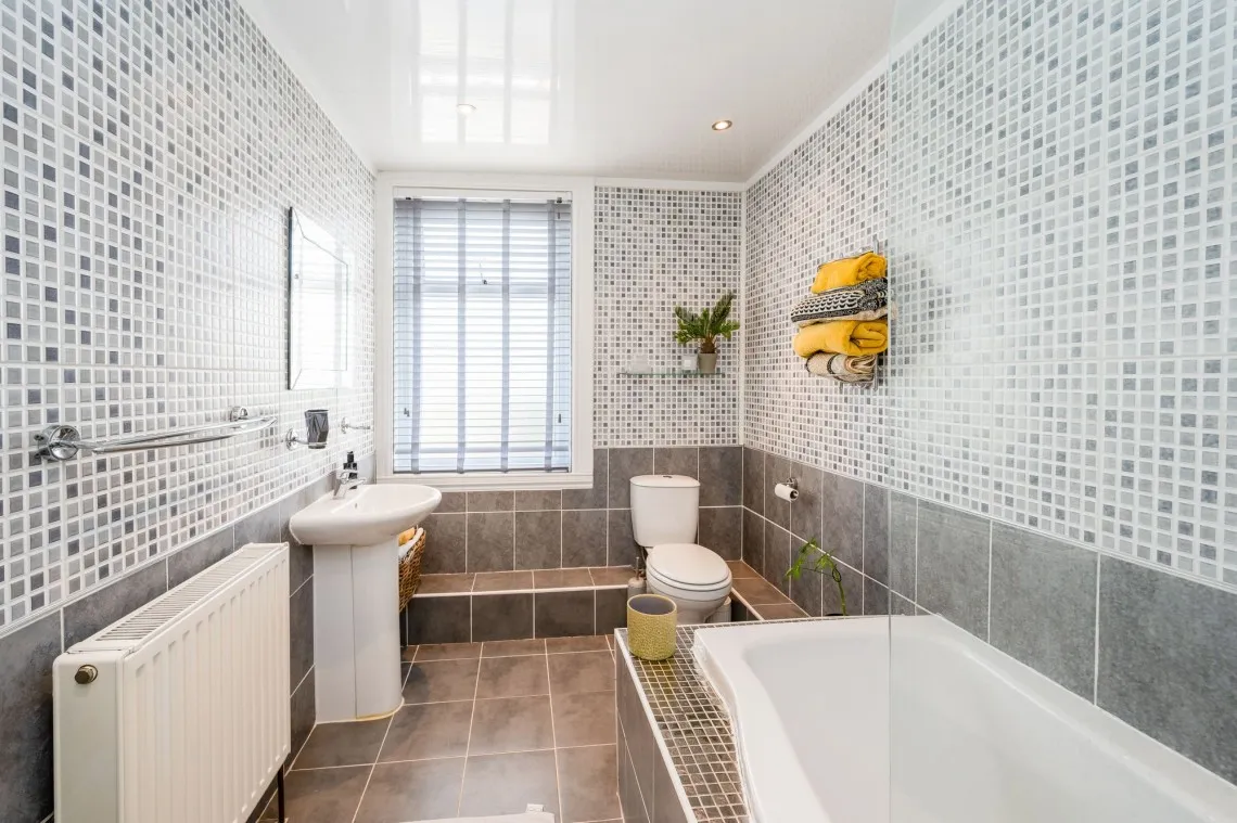 Ormskirk Road, WN8, photo 23