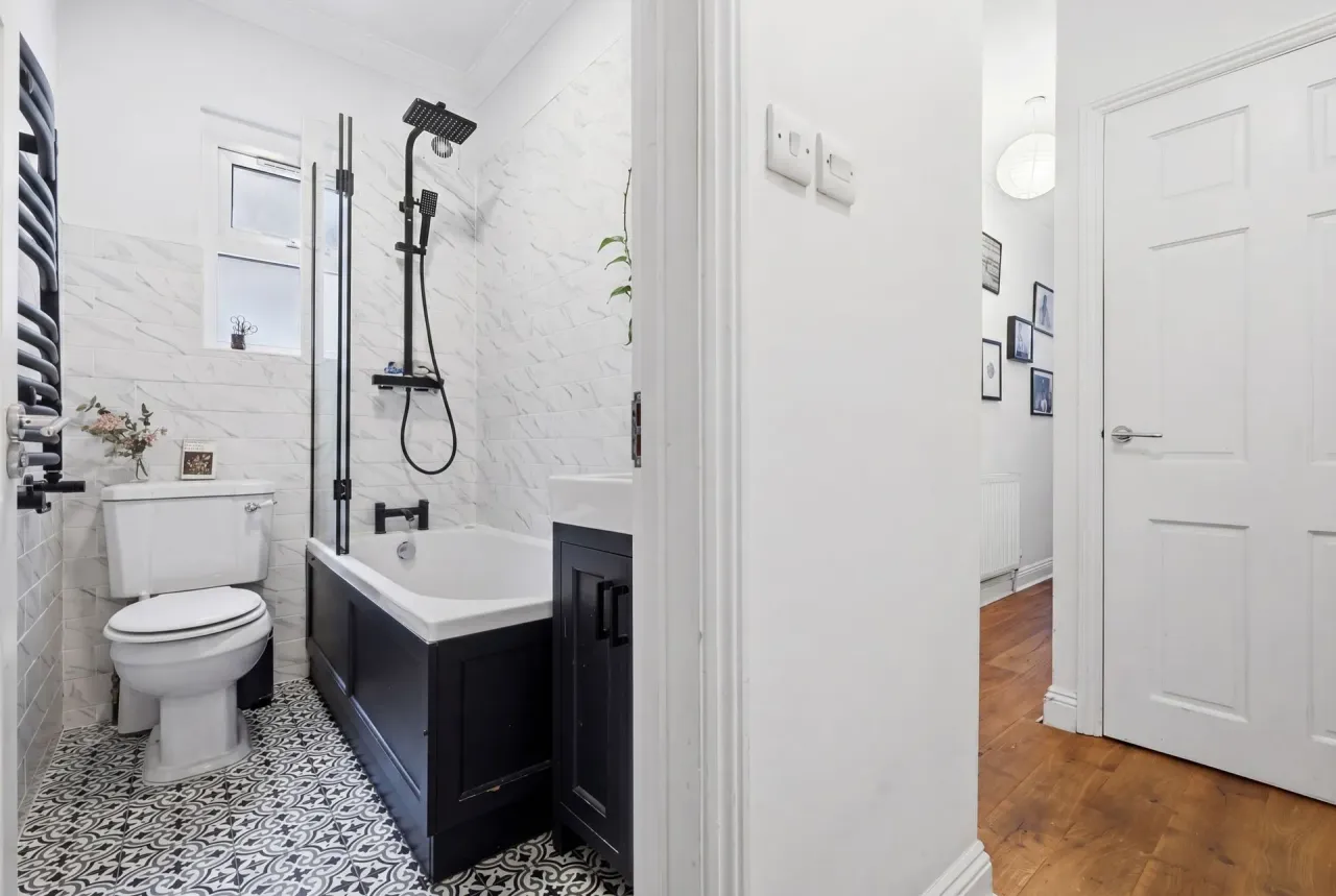 Francis Road, Leyton, E10, photo 9