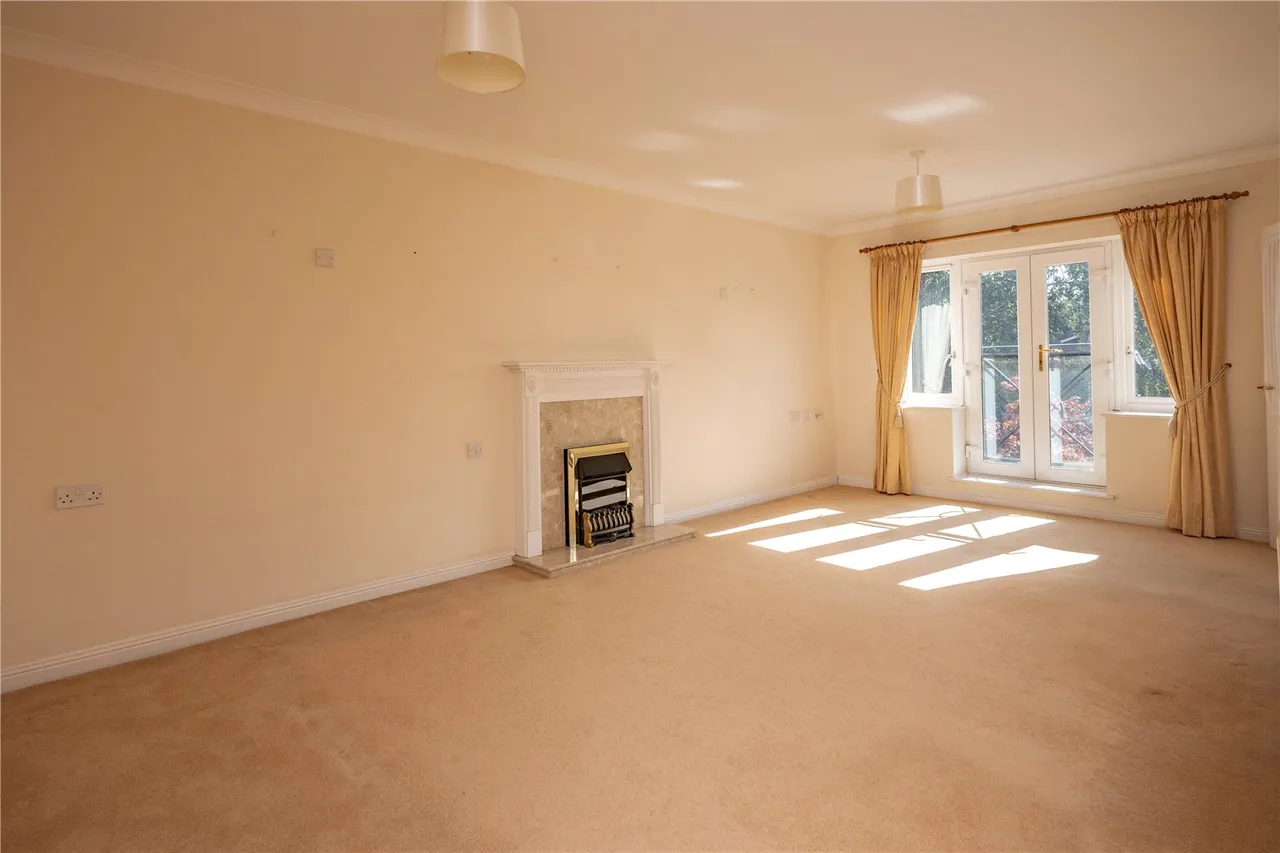 Burcot Lane, Bromsgrove, Worcestershire, B60 1AD, photo 2