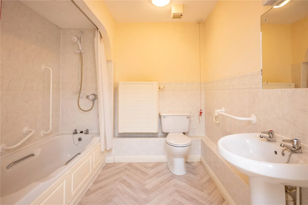 Burcot Lane, Bromsgrove, Worcestershire, B60 1AD, photo 13