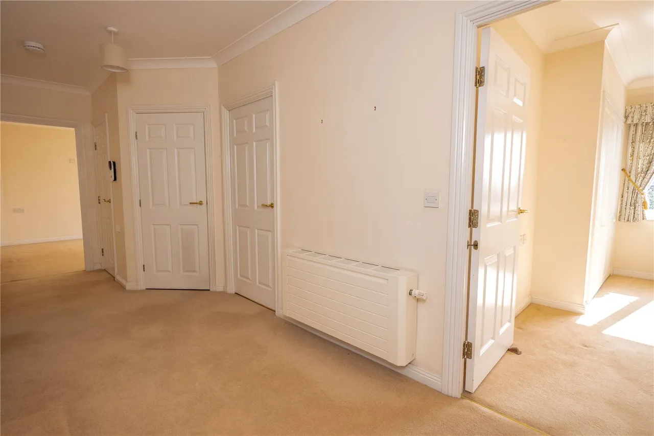 Burcot Lane, Bromsgrove, Worcestershire, B60 1AD, photo 9