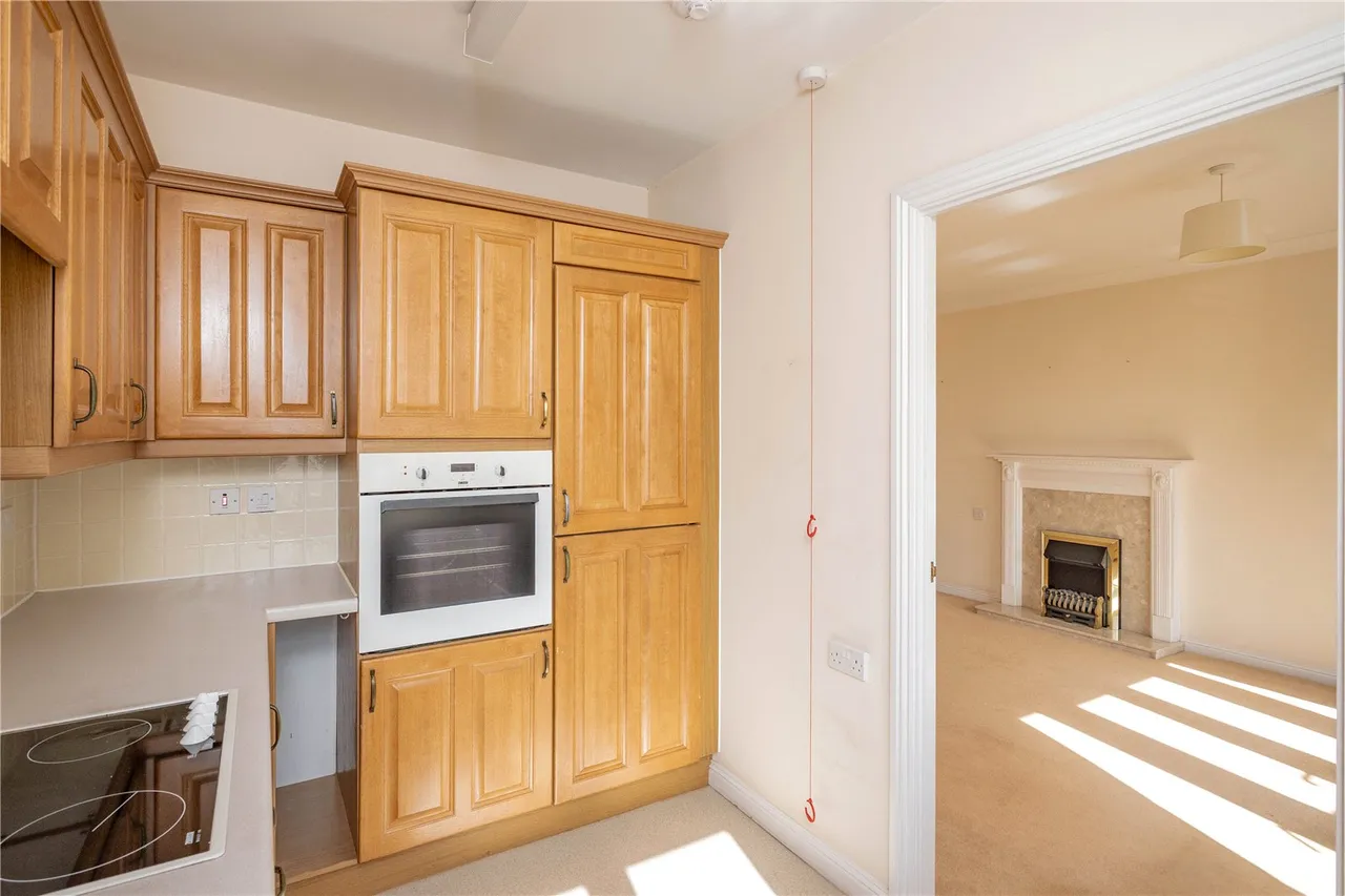 Burcot Lane, Bromsgrove, Worcestershire, B60 1AD, photo 4